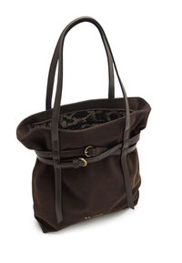 Borsa a spalla in suede marrone con manici in pelle e una fodera a motivo contrastante. Presenta un design arricciato e dettagli in metallo dorato.