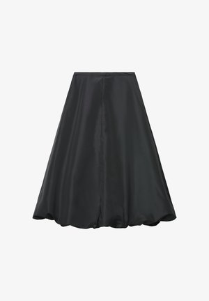 Jupe en satin noir à silhouette évasée. Présente une texture lisse, une ceinture et un ourlet longueur genou avec une forme subtile en ligne A.