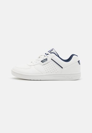 C. COURT UNISEX - Zapatillas - white/medieval blue