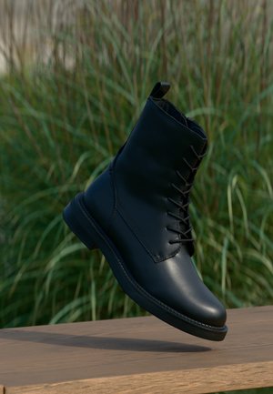 Geox SERILDA - Stivaletti stringati - black