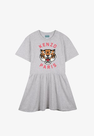 Robe en coton gris à manches courtes, jupe évasée, avec un motif de tigre et le texte "KENZO PARIS" en rouge. Encolure ronde simple.