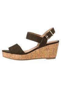 s.Oliver Platform sandals - khaki