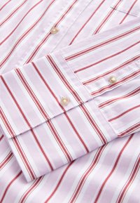 RELAXED FIT  - Užsagstoma palaidinė - lilac purple stripe