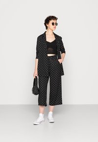 JDY GEGGO LS - Casaco curto - black