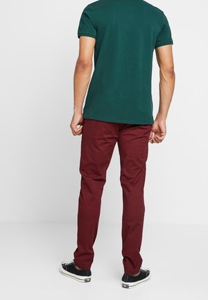 Chino - dark red