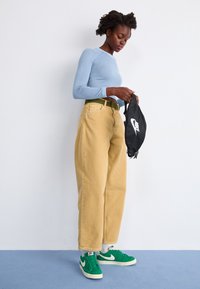 Nike Sportswear Tenisky - green