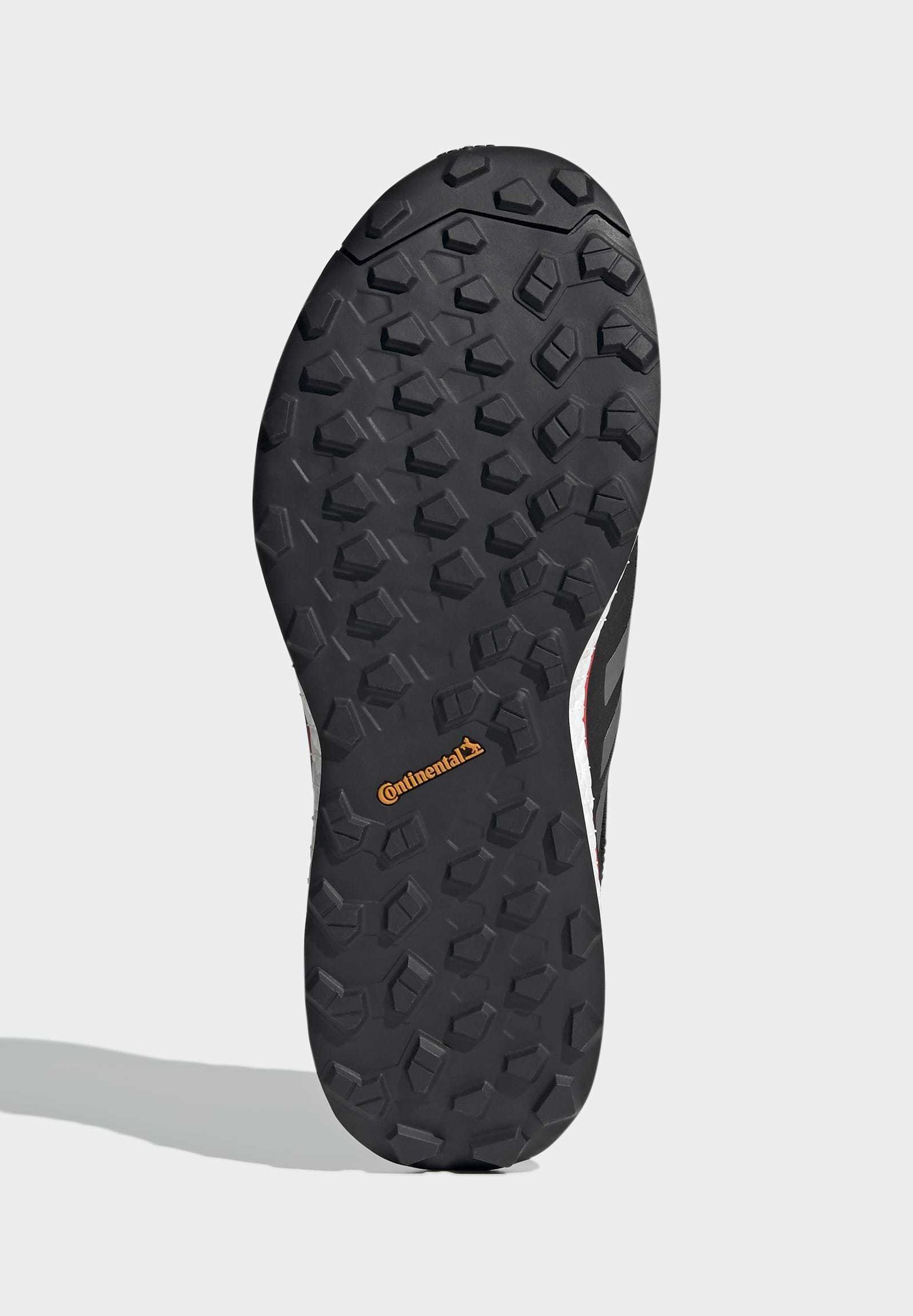 adidas Performance TERREX AGRAVIC FLOW GORE-TEX TRAIL RUNNING TECHNICAL  BOOST SHOES - Bėgimo bateliai, skirti nelygiam paviršiui - black/juoda -  Zalando.lt