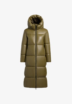 Cappotto imbottito verde oliva con collo alto, maniche lunghe, chiusura con zip e design trapuntato. Finitura liscia e lucida con una silhouette rilassata.
