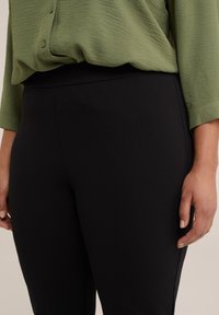 WE Fashion CURVE - Nadrágok - black
