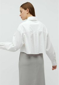 mbyM EMELE-M - Bluza s gumbima - white