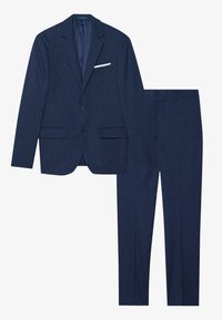 Marineblauwe two-piece suit van textuurstof. Voorzien van een blazer met notch-lapels, twee voorkeurszakken en bijpassende slim-fit broeken.