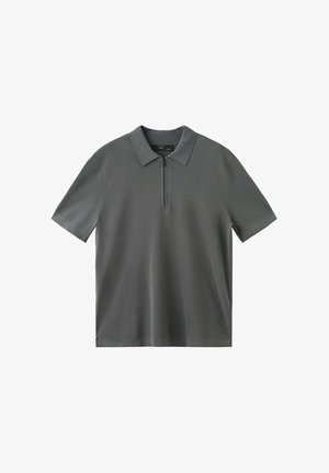 Dunkelgraues Poloshirt mit kurzen Ärmeln, Kragen und halbseitigem Reißverschluss vorne, auf weißem Hintergrund präsentiert.