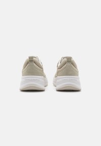 Tommy Hilfiger CHUNKY RUNNER VENTILE - Sportcipő - stone
