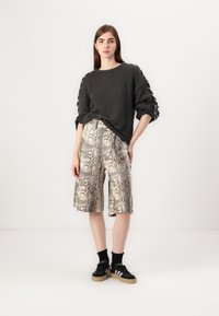 VILA VICHOCA PEARL DETAIL - Maglione - dark grey