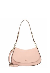 Borsa a tracolla in pelle rosa con una texture liscia, forma curvilinea, tracolla rimovibile e dettagli in metallo color oro. Logo impressa sulla parte anteriore.