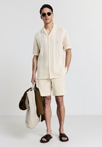 Thumbnail Image 2