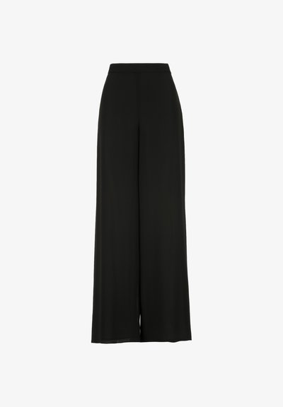 Pantalon noir taille haute à jambe large avec une ceinture lisse et un ourlet droit, présenté sur un fond blanc.