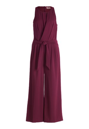 Burgunderfarbener, ärmelloser Jumpsuit mit einem Wickeloberteil, einem Bindegürtel in der Taille und weiten Hosenbeinen. Glatte Stoffstruktur.