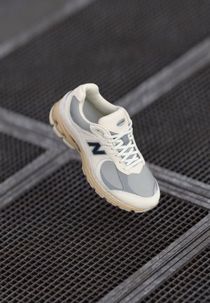 U2002 UNISEX - Trainers - beige