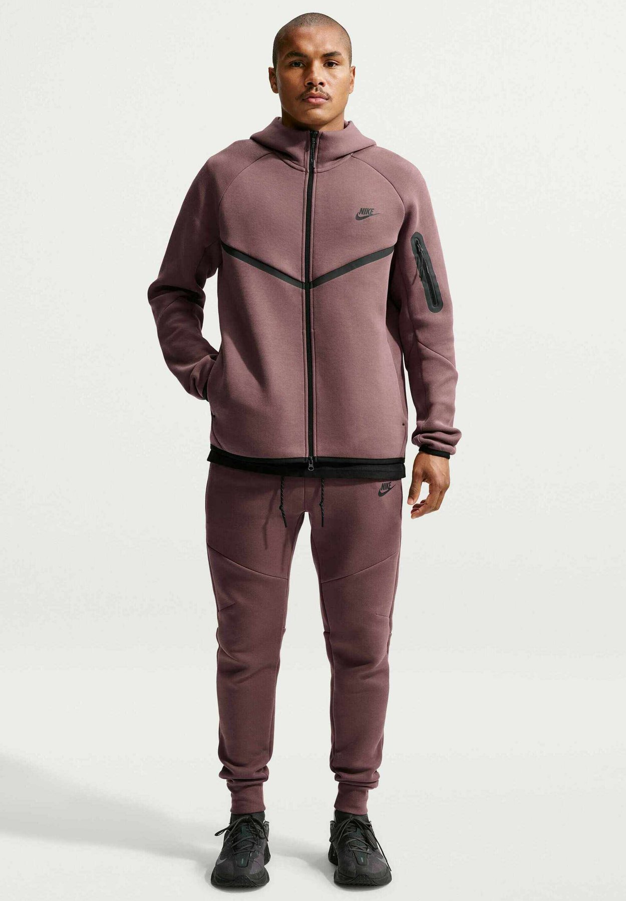 Nike M NK TCH FLC FZ WR HOODIE - Zip-up sweatshirt - tattoo black