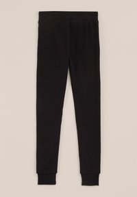 Unselected, black