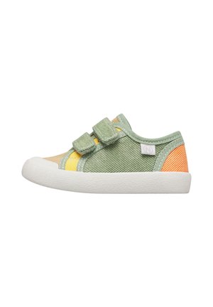 Sneaker bassa per bambini in tessuto verde, giallo e arancione con doppia chiusura in velcro e suola in gomma bianca, vista laterale.