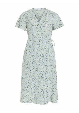 Blomstret omslagkjole lavet af let stof i lys blå, med v-hals, korte flæseærmer og et knyttet talje.