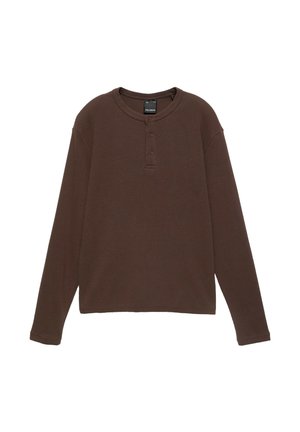 PULL&BEAR, HENLEY WAFFLE-KNIT LONG SLEEVE - T-SHIRT - T-shirt à manches longues - brown