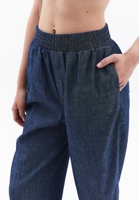 OXXO Těhotenské džíny - mid blue denim