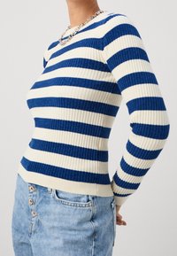 Vero Moda Petite Neule - off-white