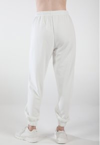 EOSELIO LOOSE FIT  - Jogginghose - cloudy white