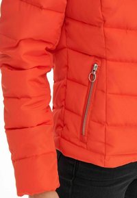 ONLY ONLNEWELLAN QUILTED - Žieminė striukė - red alert