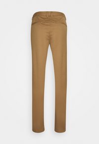 Braune Baumwollhose mit geradem Schnitt, ausgestattet mit einem Bund, Gürtelschlaufen und zwei Gesäßtaschen. Glatte Textur in einfarbiger Ausführung.