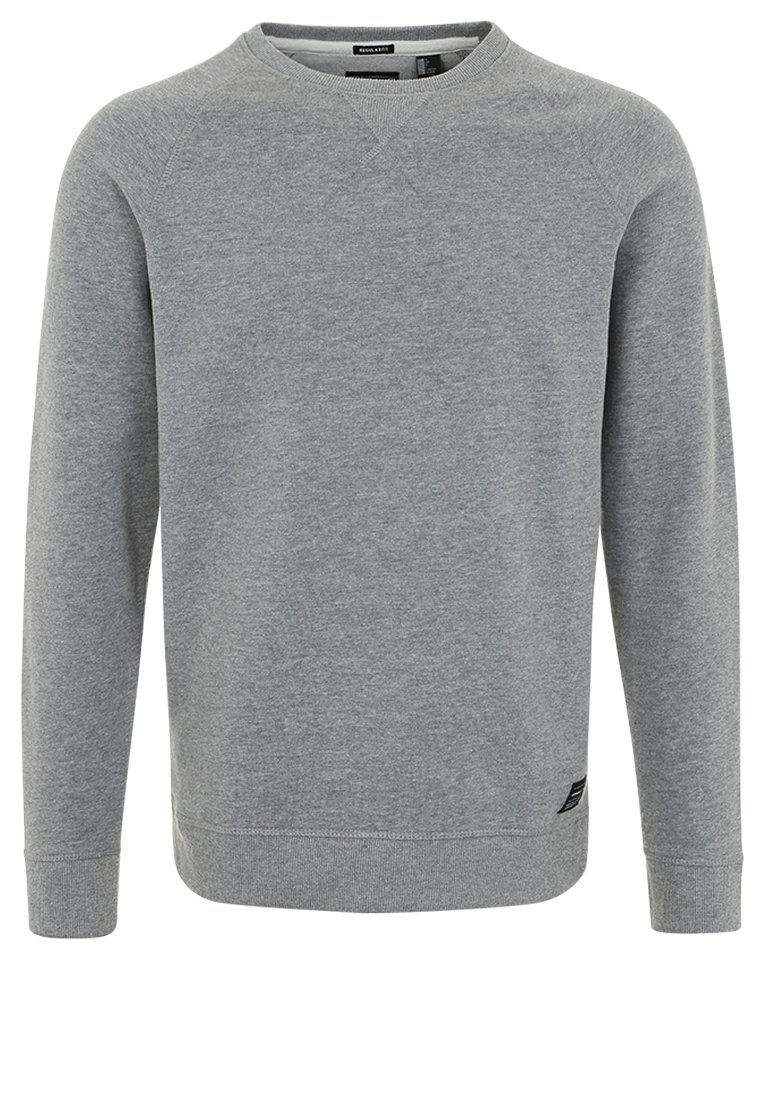 Ljusgrå crewneck-tröja med långärmar, ribbade muddar och fåll. Tillverkad av mjukt bomullsblandat tyg; har en liten logotypetikett vid fållen.