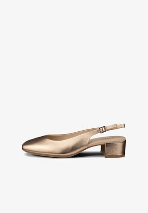 Metallic goldfarbener Slingback-Damenschuh mit niedrigem Blockabsatz und verstellbarem Schnallenriemen, Seitenansicht vor weißem Hintergrund.