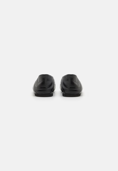 CLOSED BALLERINA - Ballerinaskor - black