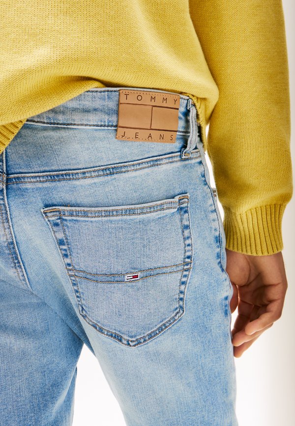 AUSTIN SLIM - Slim fit jeans - denim light2