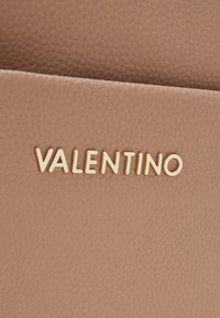 Valentino Bags NEVER - Mugursoma - beige