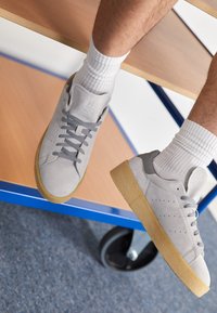 STAN SMITH CREPE UNISEX - Baskets basses - grey two/grey three