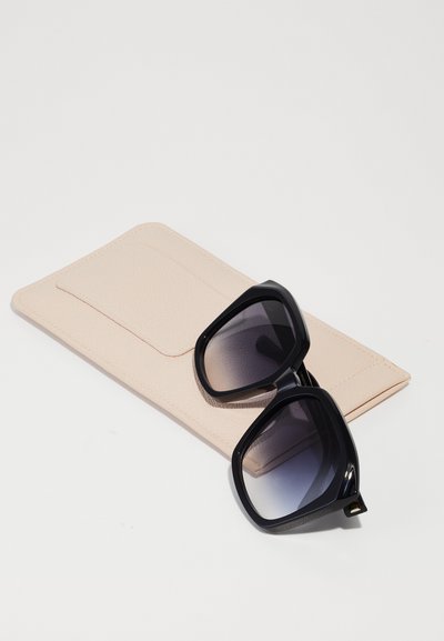 CHLOÉ Sonnenbrille - black/blue