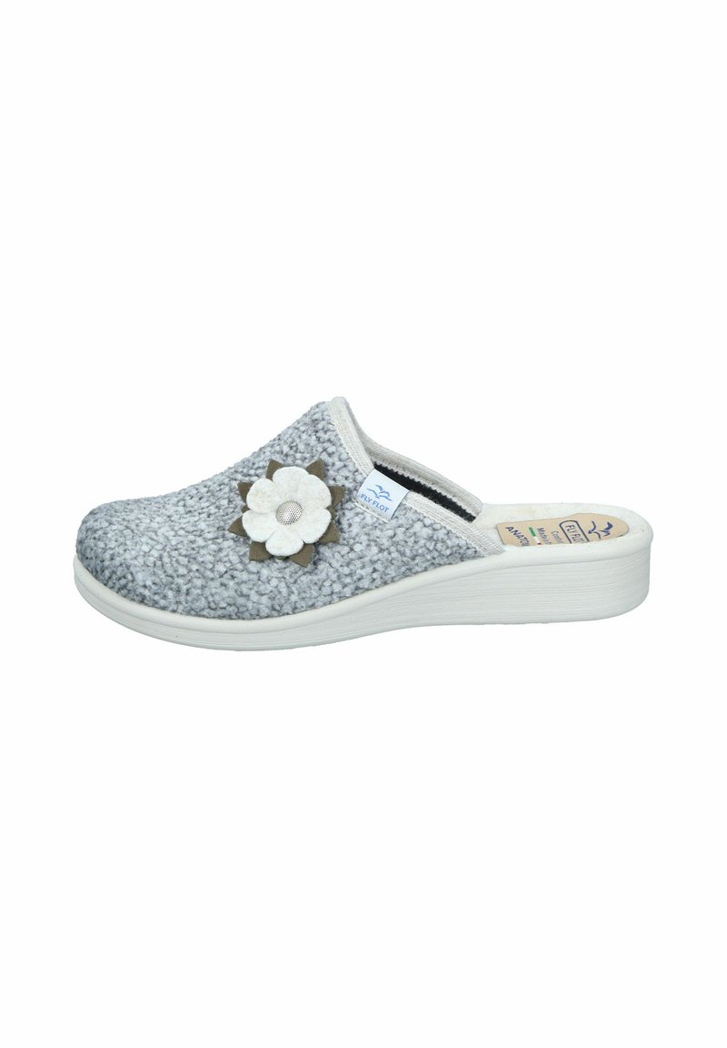 Comfortable, grey slipper with a textured, fuzzy upper, featuring a floral accent in white and beige, and a contrasting white sole.