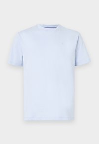 Svetlomodré bavlnené tričko s krátkymi rukávmi, klasickým výstrihom a minimalistickým dizajnom so jemným logom na hrudníku.