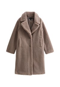 Lange taupe teddyjas met brede revers, twee knopen en zijzakken, plat weergegeven op een witte achtergrond.