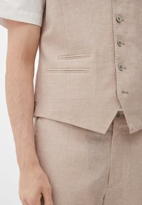 s.Oliver Anzugweste - sandstein