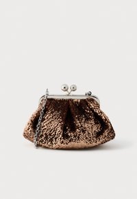 Δεν επιλέχθηκε, rosa