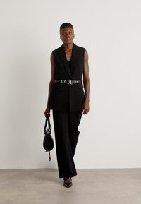 DKNY FUEN AERO  - Strukirani kaput - black