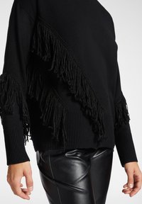 Elena Mirò CON FRANGE - Maglione - nero