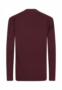 Bordeaux brei sweater met lange mouwen, geribbelde manchetten en een ronde halslijn, met een gladde textuur en een nauwsluitende pasvorm.