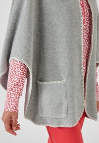 Damart Poncho - Heather Gray