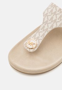 MICHAEL Michael Kors LUCINDA THONG - Infradito - vanilla